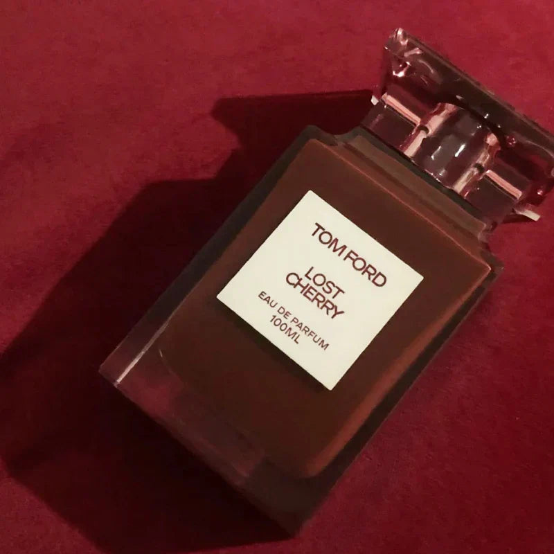 Tom Ford Lost Cherry - Eau de Parfum Spray - Size: 3.4 FL OZ / 100ml - image 3